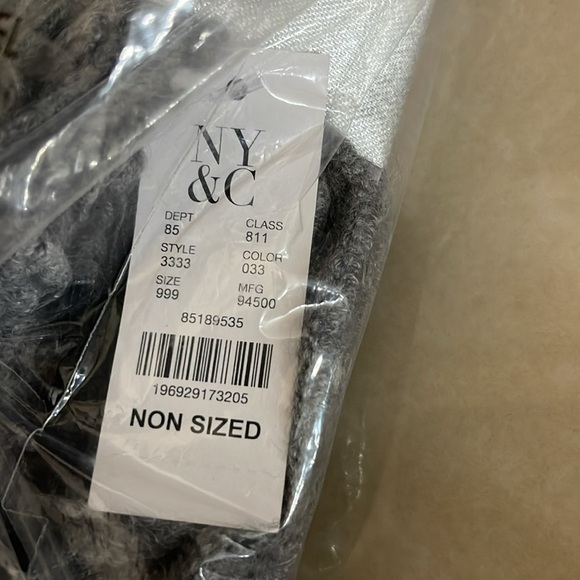 New York & Company 2pc Popcorn-Knit Scarf and glove set nonsized (black or gray) - Picture 3 of 5